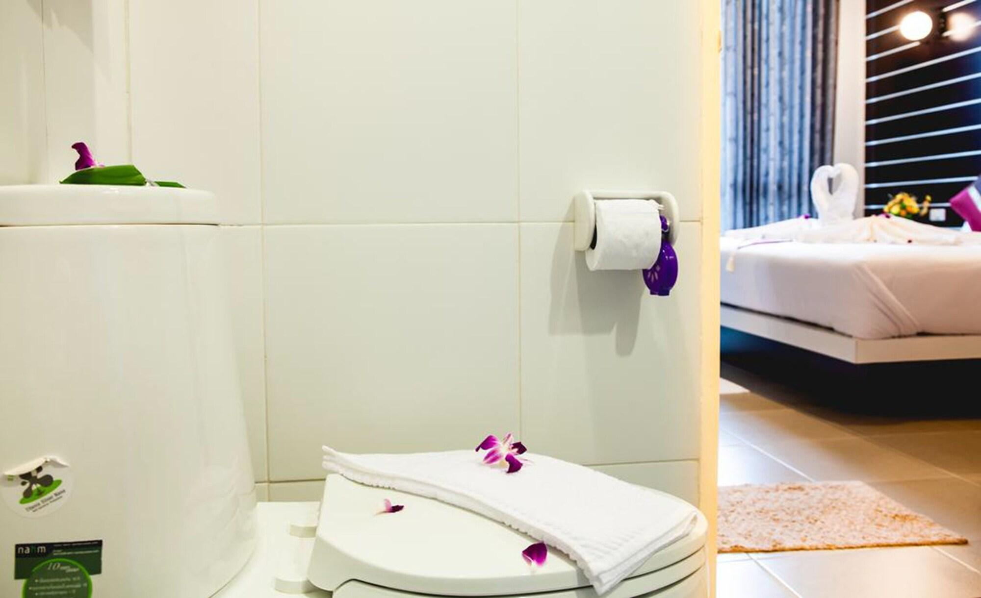 Chalong Boutique Inn Ngoại thất bức ảnh
