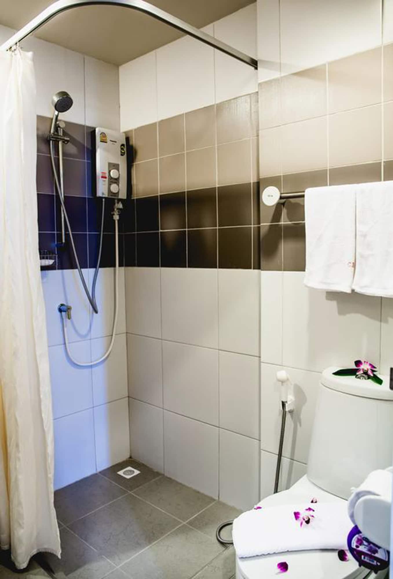 Chalong Boutique Inn Ngoại thất bức ảnh